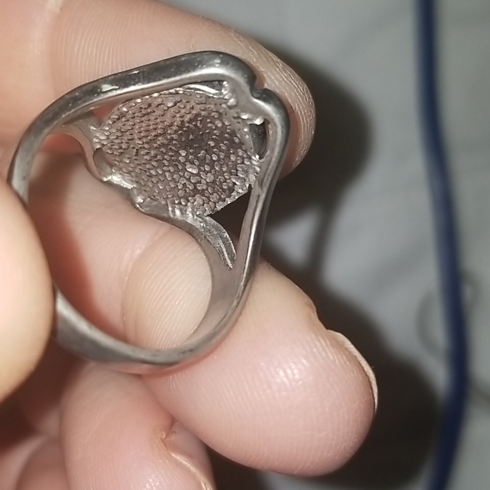 Ring - Picture 2 of 3